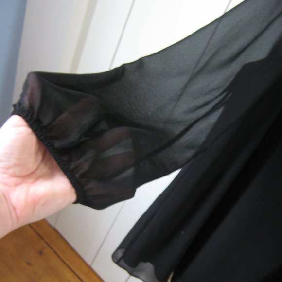 Pretty Black BCBG Tunic Top - Picture 2 of 6